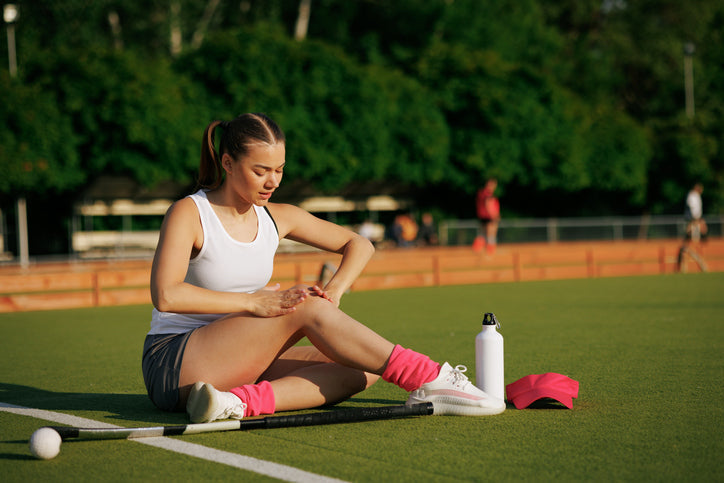 Runner applying Dr. Nice’s Sports Hydrogel to prevent blisters and chafing before a workout